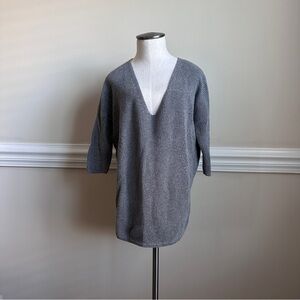 EXPRESS Silver and Gray V-Neck Sweater with Three-Quarter Sleeves